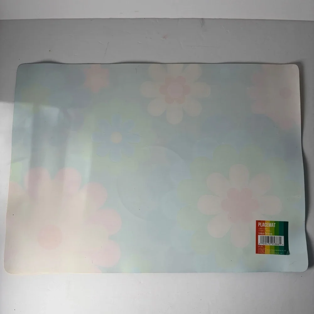 Retro Groovy Floral Daisy Placemats Set of 4 13x18 Green Blue Plastic  Flower